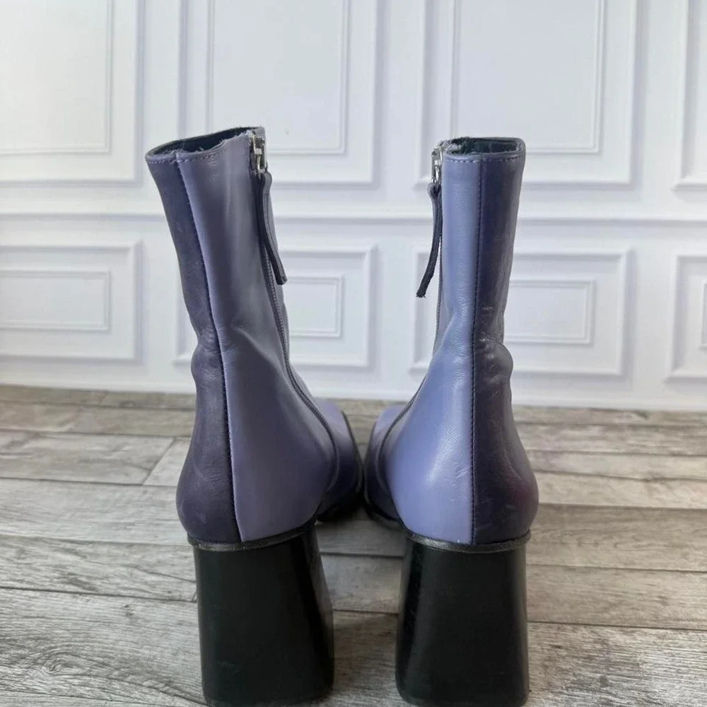 L.C.G. AIOHAS Ankle Boots in Purple with two-tone color-blocked